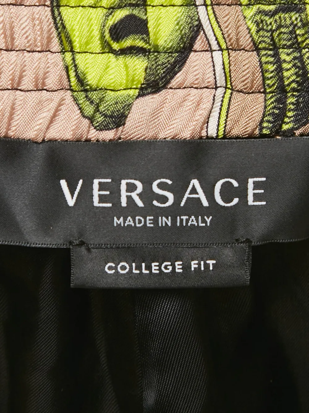 Versace Pre-Owned shorts de seda con máscara estampada | Image 2