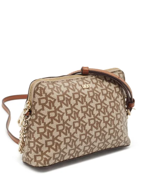 DKNY bolsa crossbody con monograma