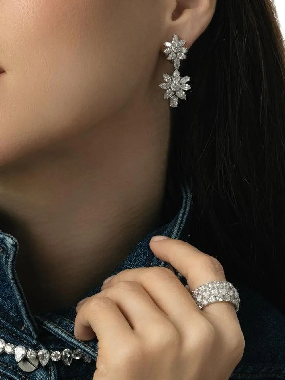 Fantasia by Deserio Oorbellen met bloem - Zilver