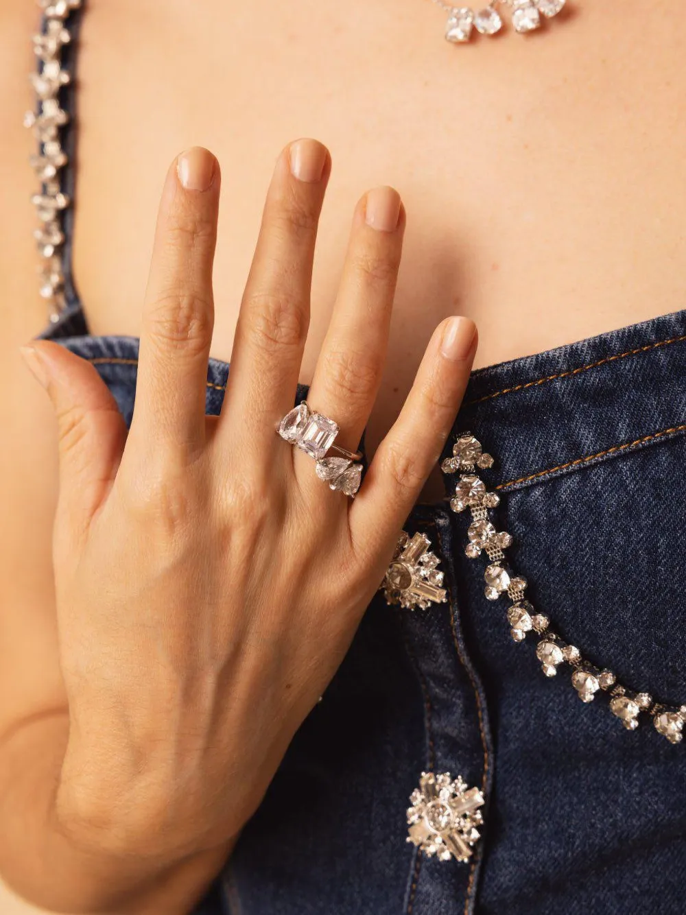 Fantasia By Deserio 14k White Gold Heart Pear Diamond Ring In Silver