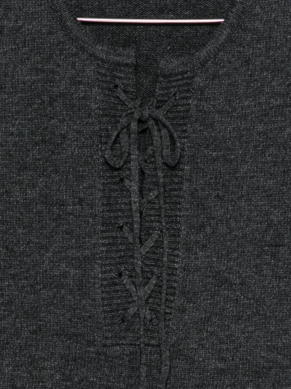 Low Classic Lace-up Top In Black