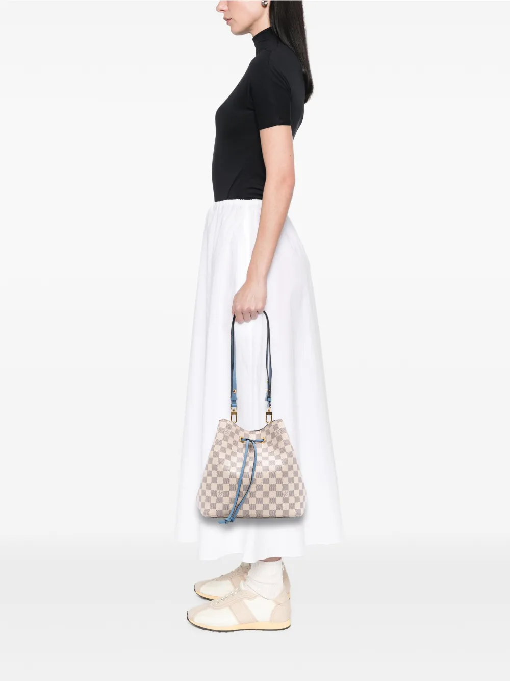 Louis Vuitton Pre-Owned 2019 Damier Azur Neonoe MM bucket bag | Pre-Owned | Image 2