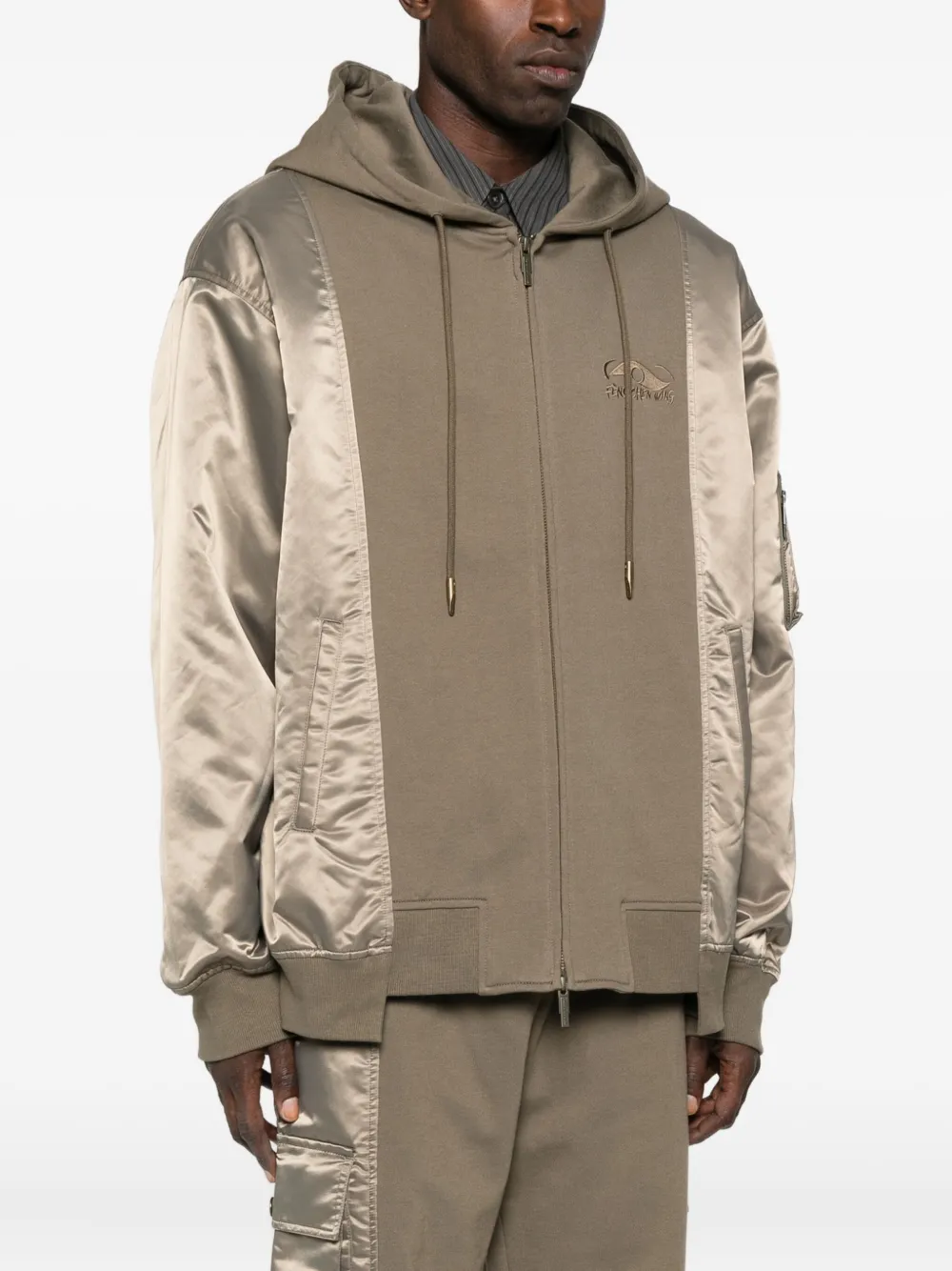 Feng Chen Wang Jack met satijnen vlak en capuchon Beige