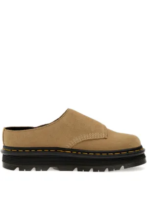 Dr. Martens Mule Zebzag Anywair De Camurça | Marrom | FARFETCH BR