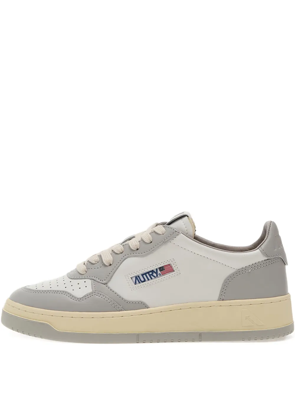 Autry Medalist perforated trainers White