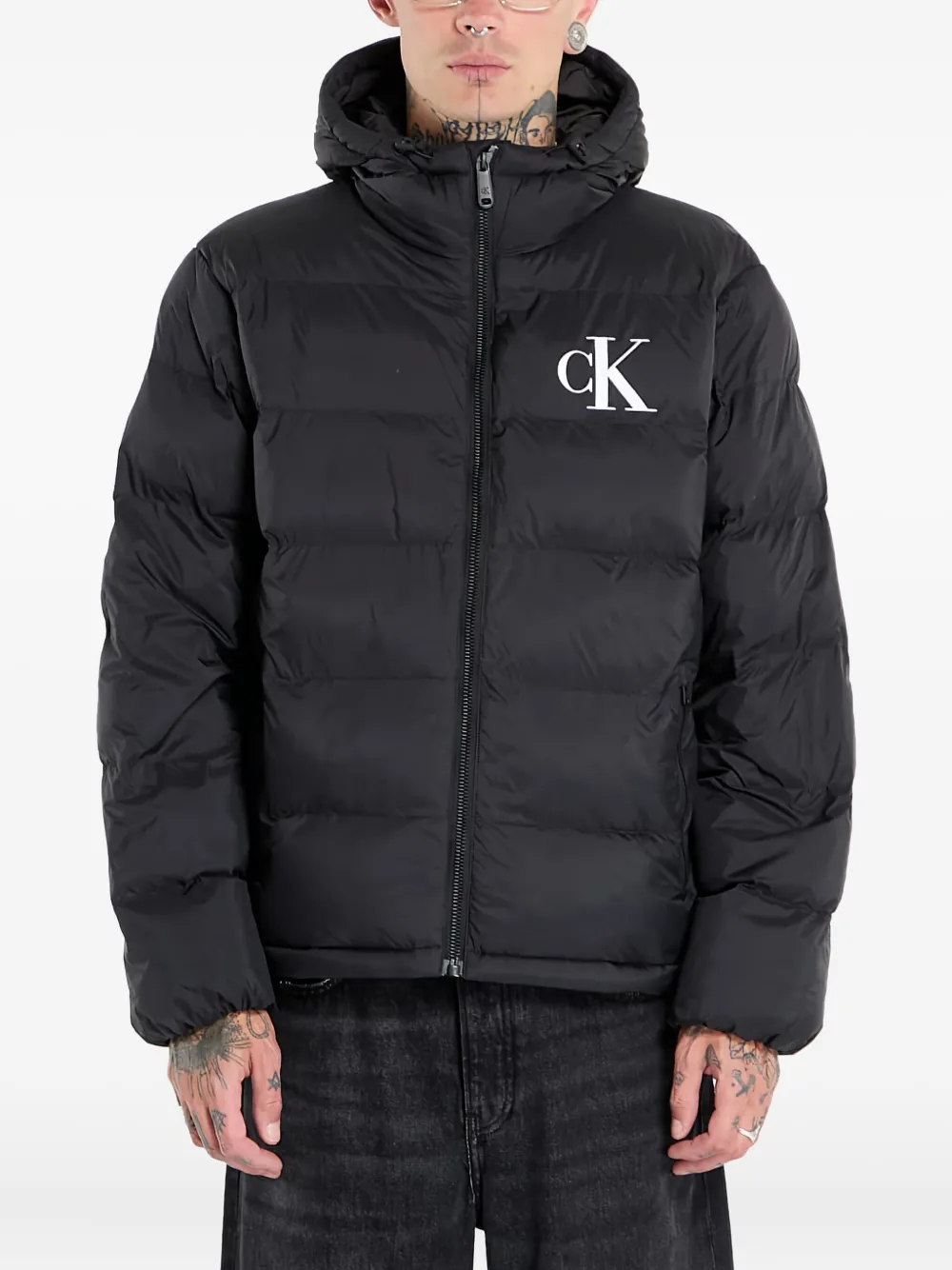 Calvin Klein フーデッド パデッドジャケット - ブラック Calvin Klein フーデッド パデッドジャケット - ブラック