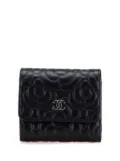 CHANEL Pre-Owned 2019 CC Embossed Goatskin Camellia Trifold Compact Wallet small wallets - Black