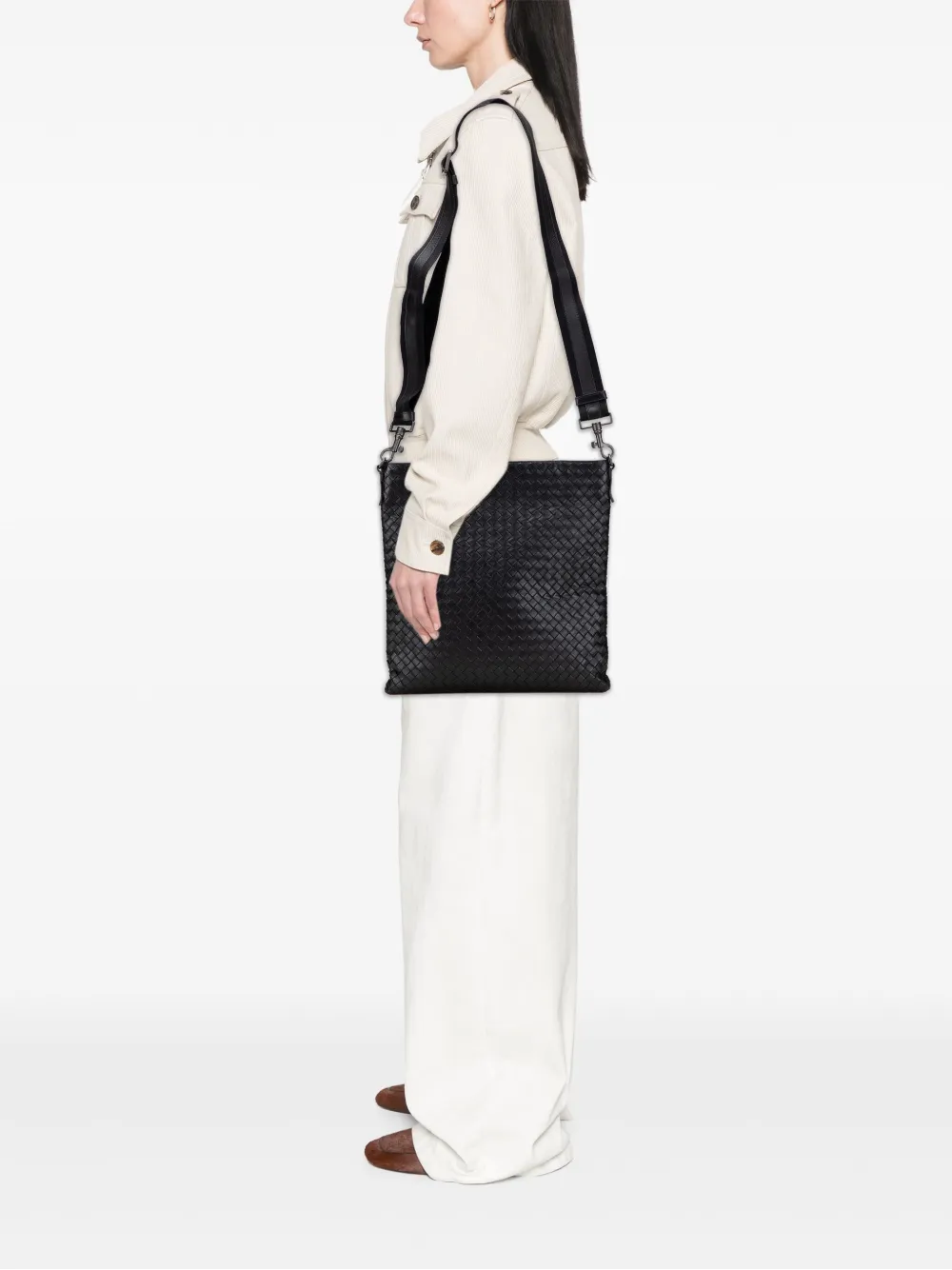 Bottega Veneta Pre-Owned 2012-2025 Leather Intrecciato crossbody bag | Pre-Owned | Image 2