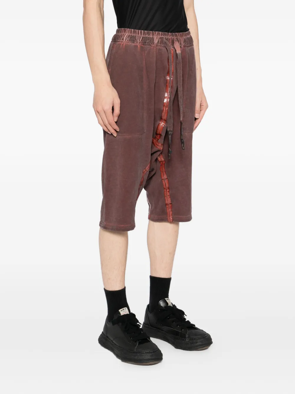 69 BY ISAAC SELLAM Shorts met elastische tailleband en verlaagd kruis Rood