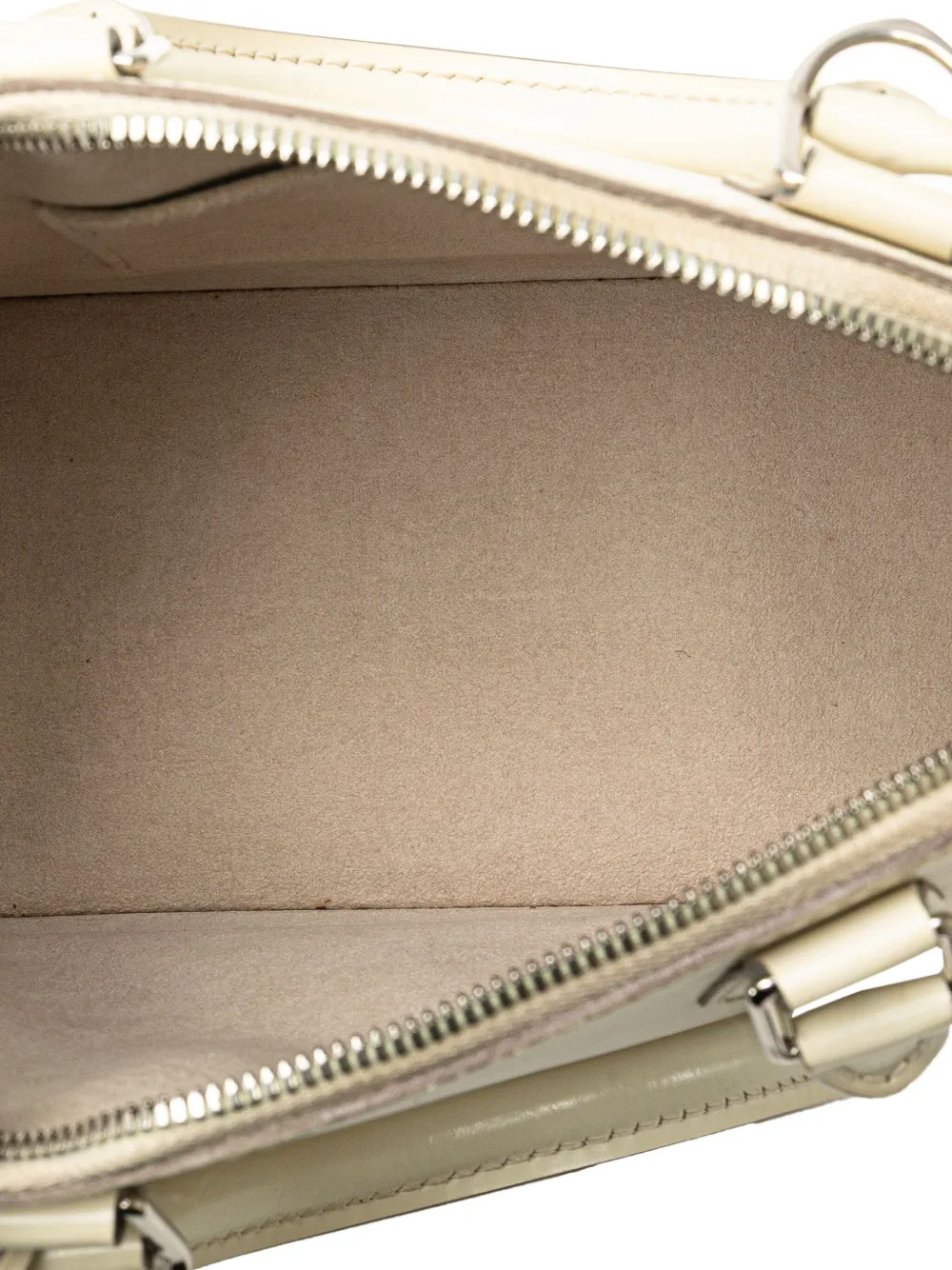 Pre-owned Louis Vuitton 2013 Epi Alma Bb Satchel In White
