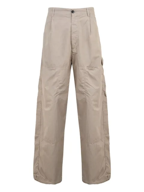C.P. Company pantalones rectos con pinzas