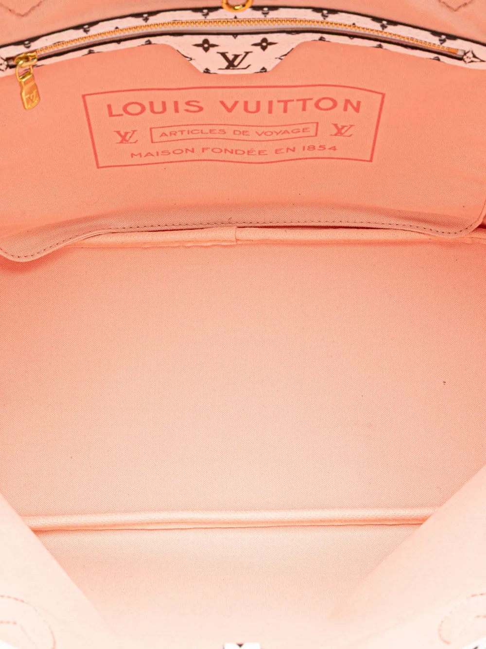 Pre-owned Louis Vuitton 2019 Monogram Giant Neverfull Mm Tote Bag In Red