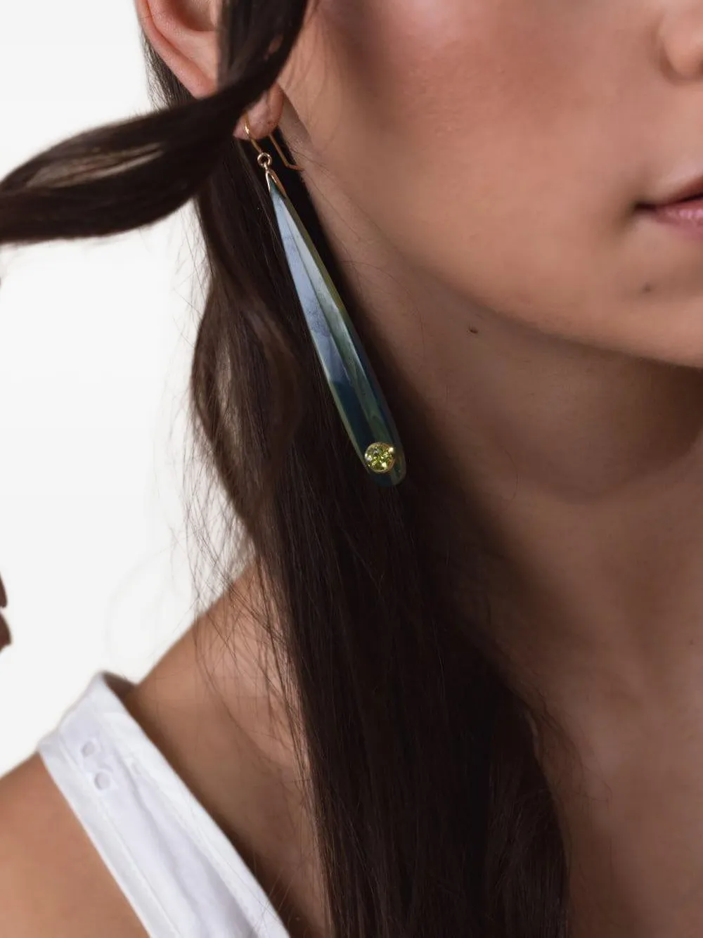 Mark Davis 18k Yellow Gold Bakelite Peridot Earrings In Green