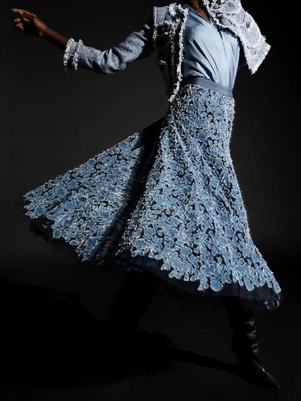 Maison Common Frayed Tweed Jacket In Blue