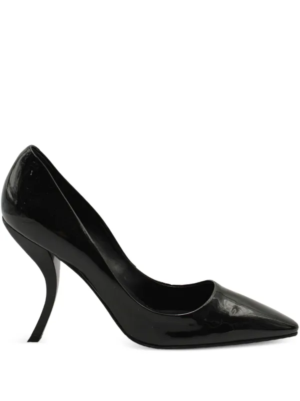 Escarpins Vernis Noirs Roger Vivier - Talons Aiguilles - Pointure 37 EU (5 US) - Occasion