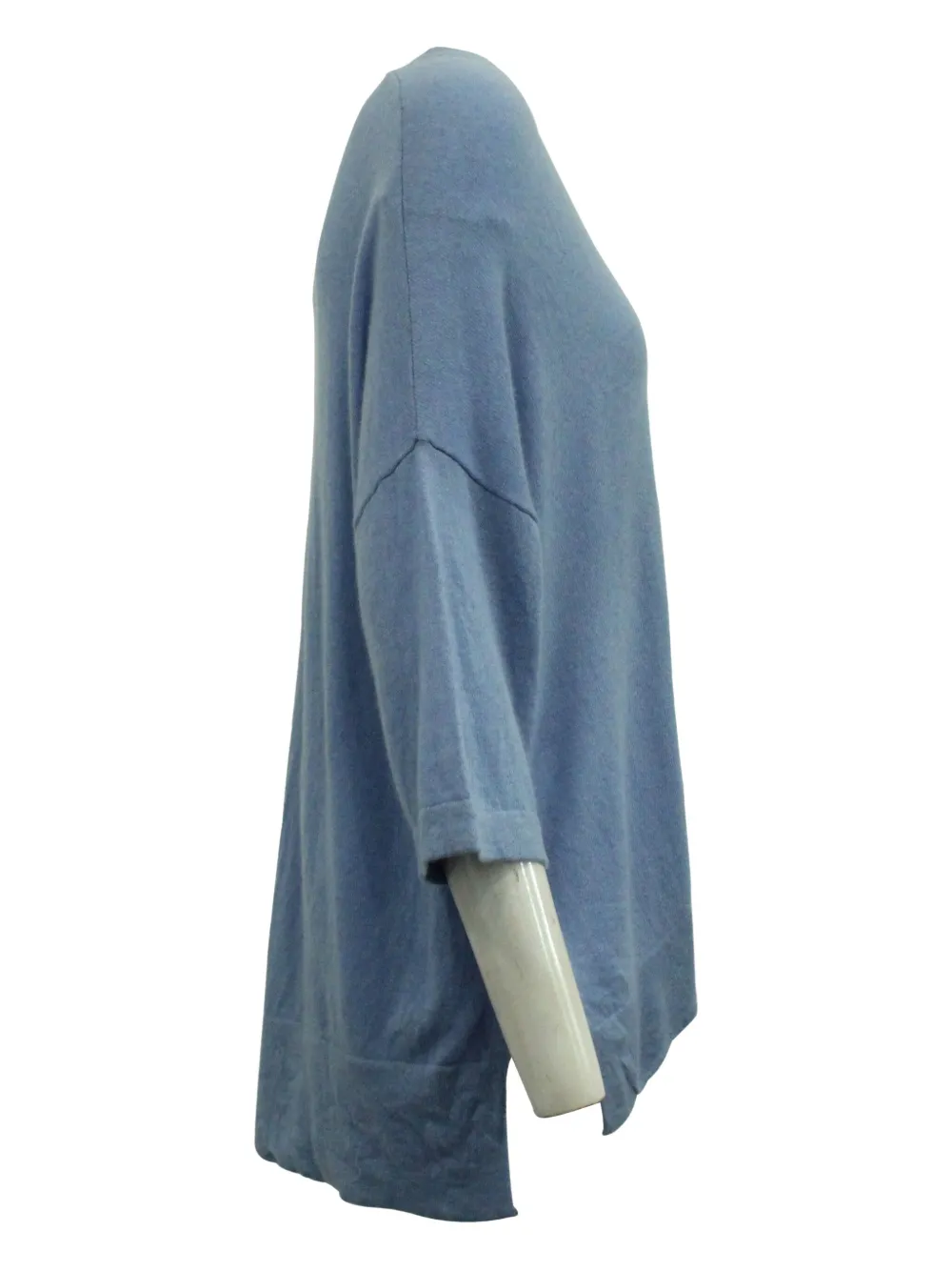 Pre-owned Vince V-neck Three-quarter Sleeve Top In Blue