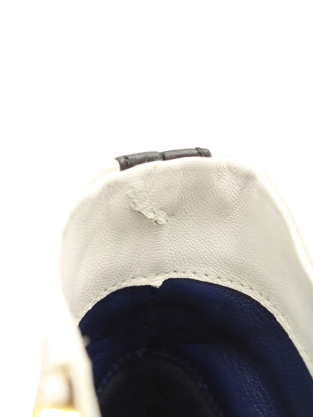 Pre-owned Diane Von Furstenberg Cainta Boots In White