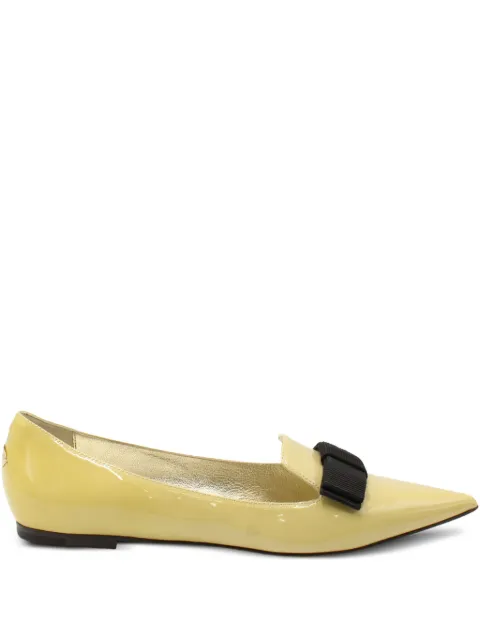 Jimmy Choo Pre-Owned flats Gala de charol con detalle de moño