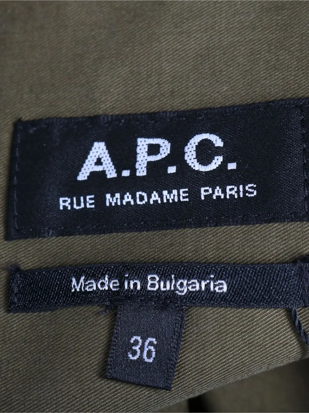 Pre-owned Apc Belted Button-front Dress In Green