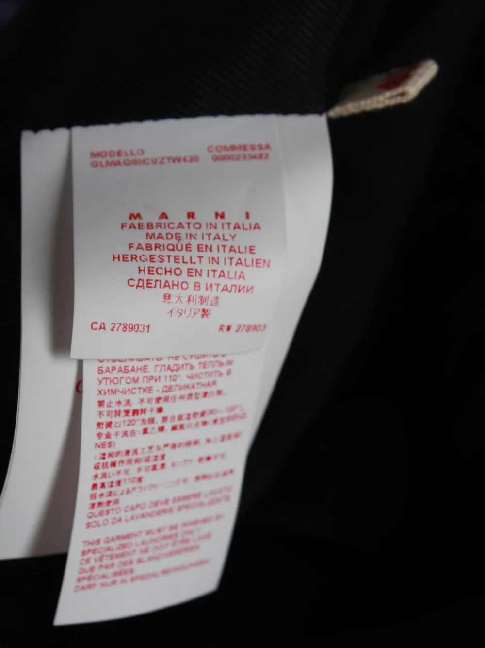 Pre-owned Marni Belted Sleeveless Coat In Black