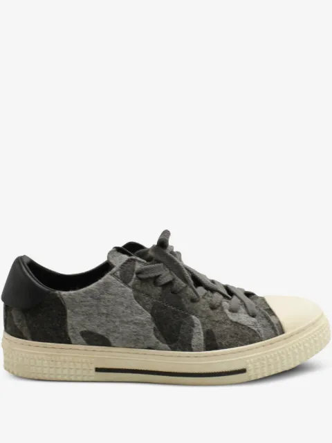 Valentino Garavani Pre-Owned camouflage-print cap-toe sneakers