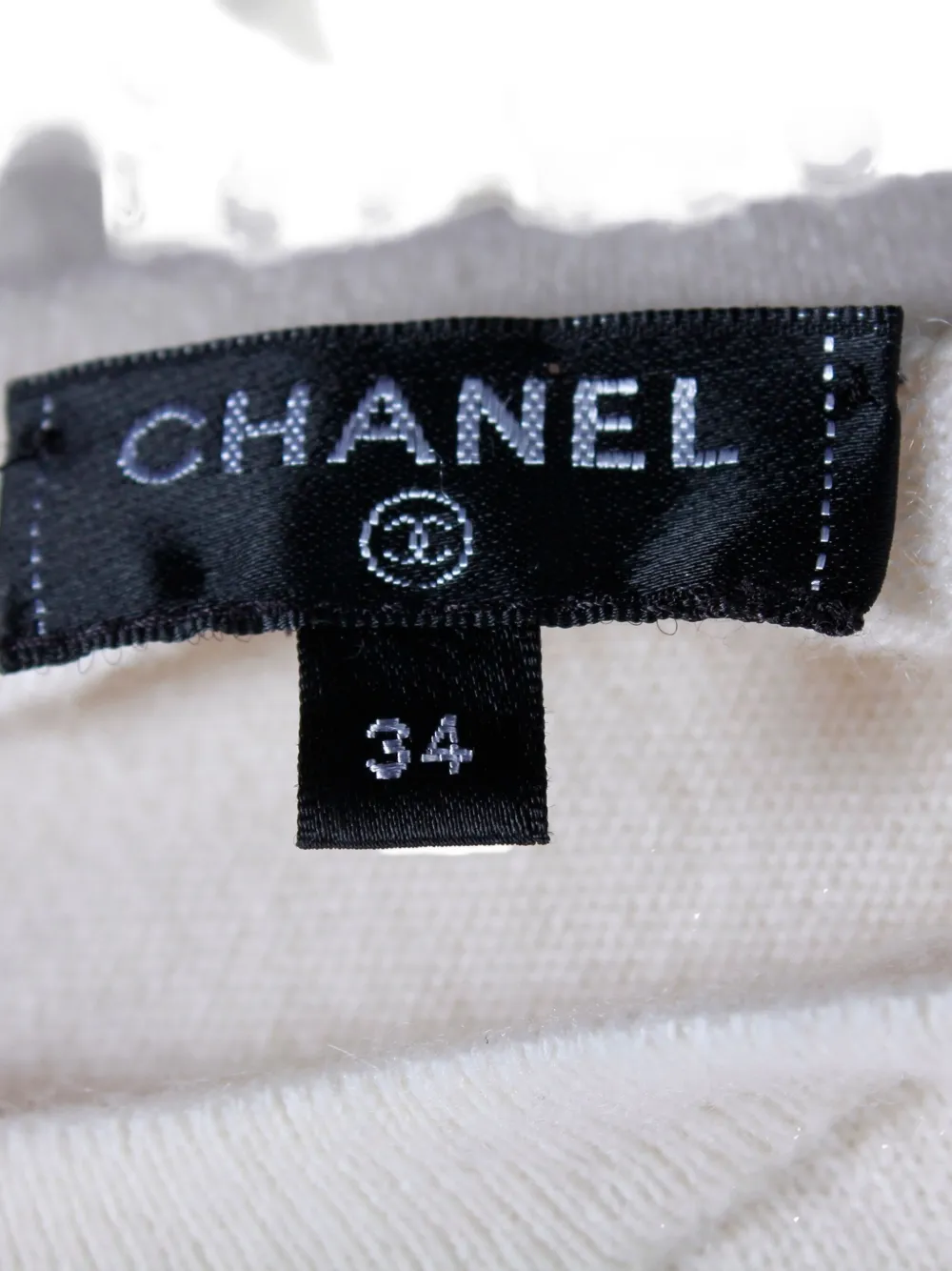 Pre-owned Chanel Long-sleeved Cashmere Dress In White