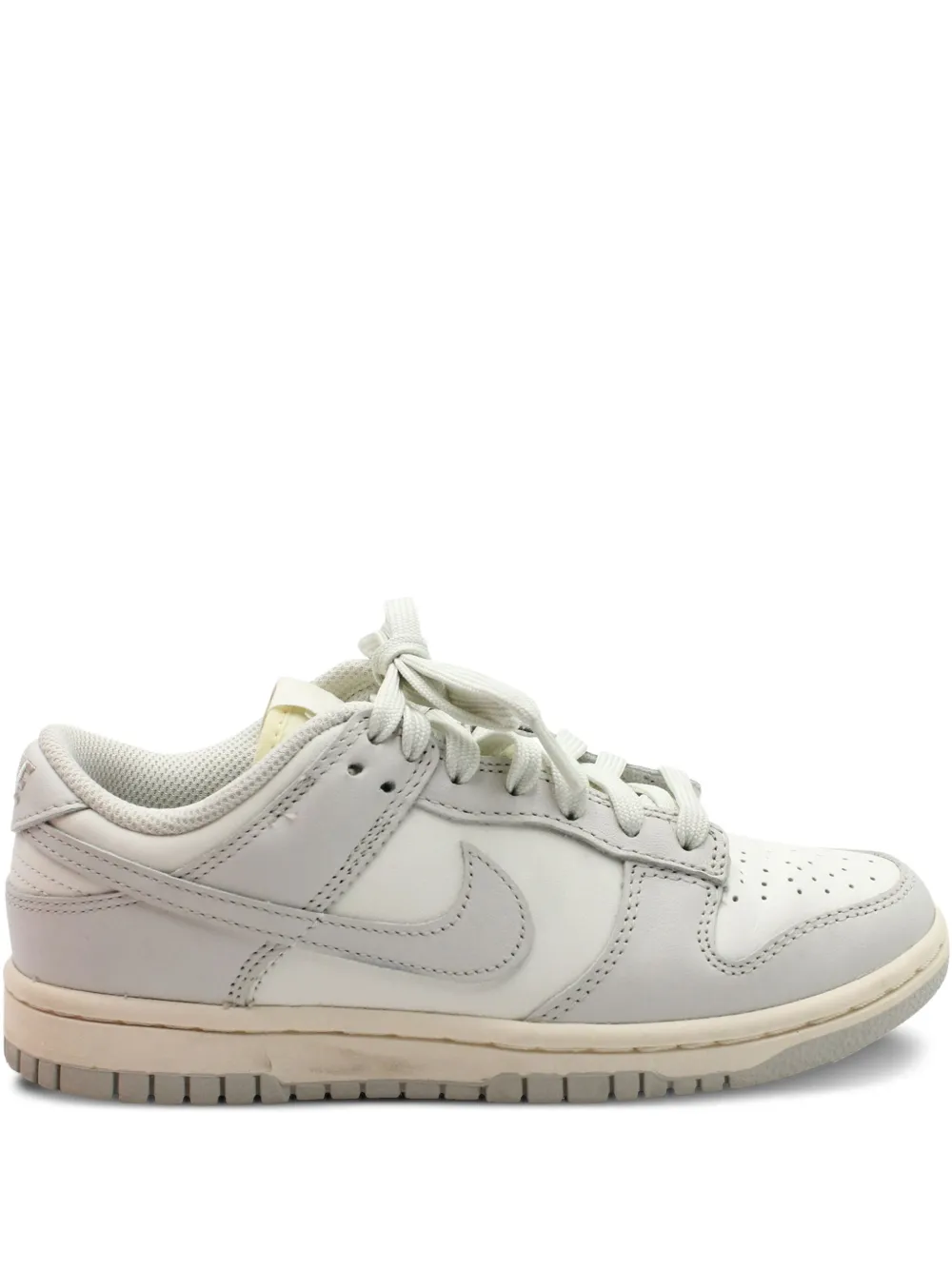 Nike Vintage Dunk Low sneakers | White | Image 1