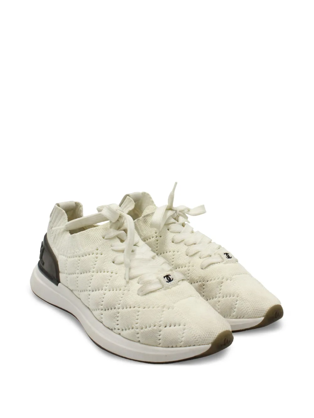 CHANEL Pre-Owned quilted low-top sneakers | Image 2