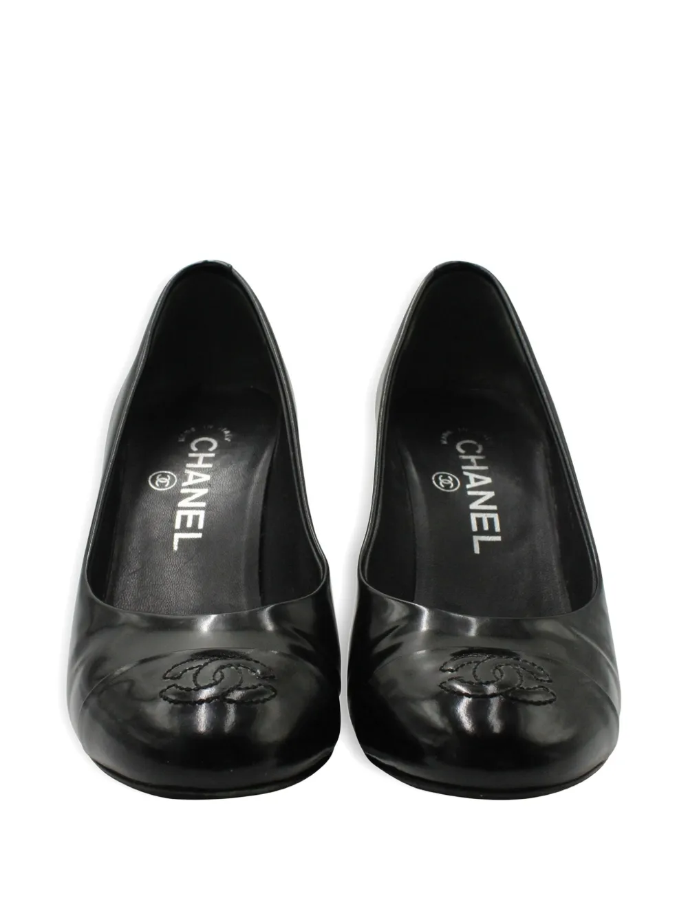 Pre-owned Chanel Interlocking Cc-logo Pumps In Black