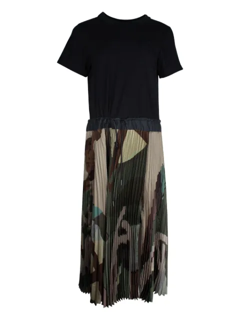 sacai camouflage-print pleated midi dress