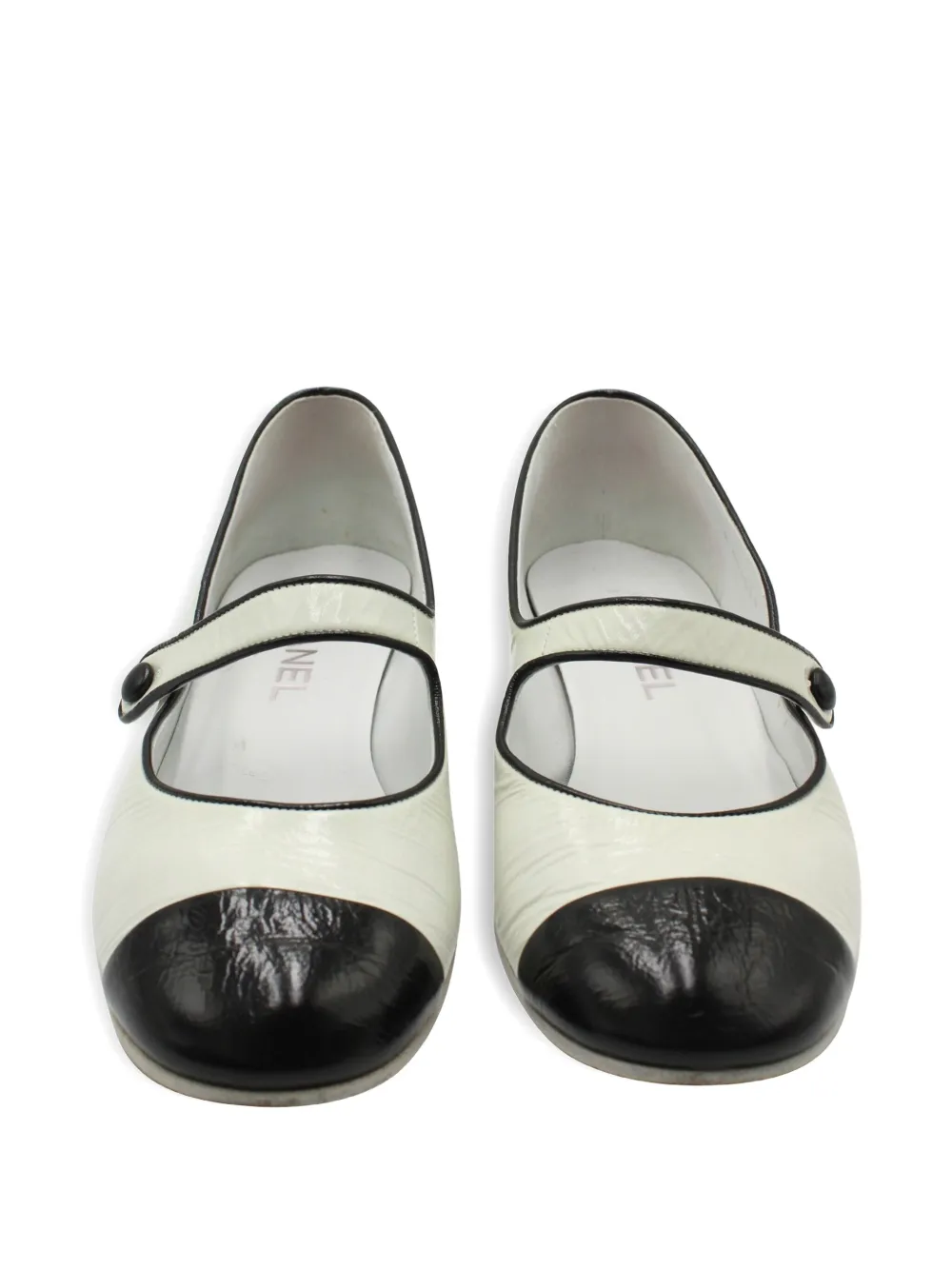 Pre-owned Chanel Two-tone Flat Pumps In White