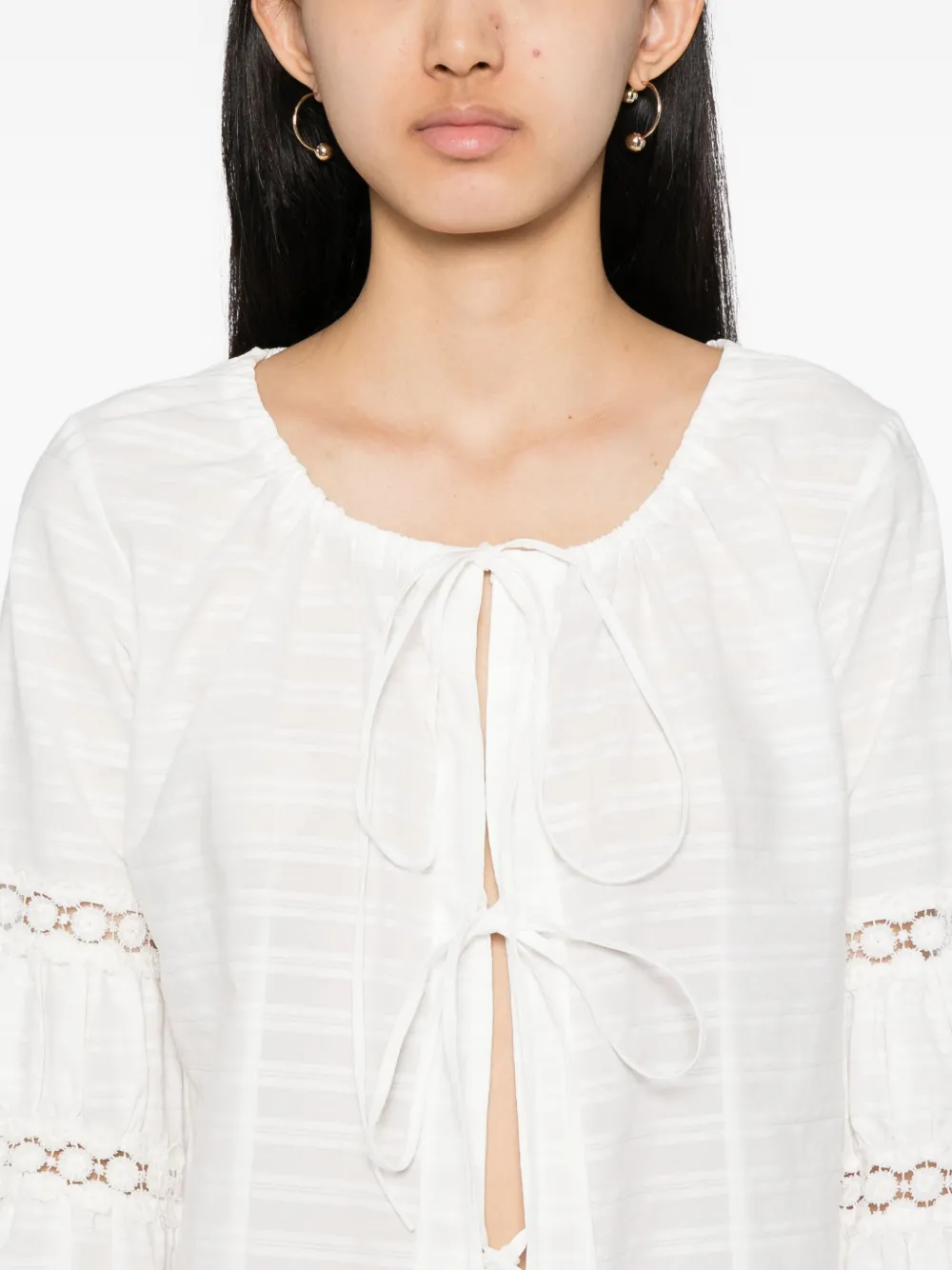 Roisin Pierce Floral-embroidered Blouse In White