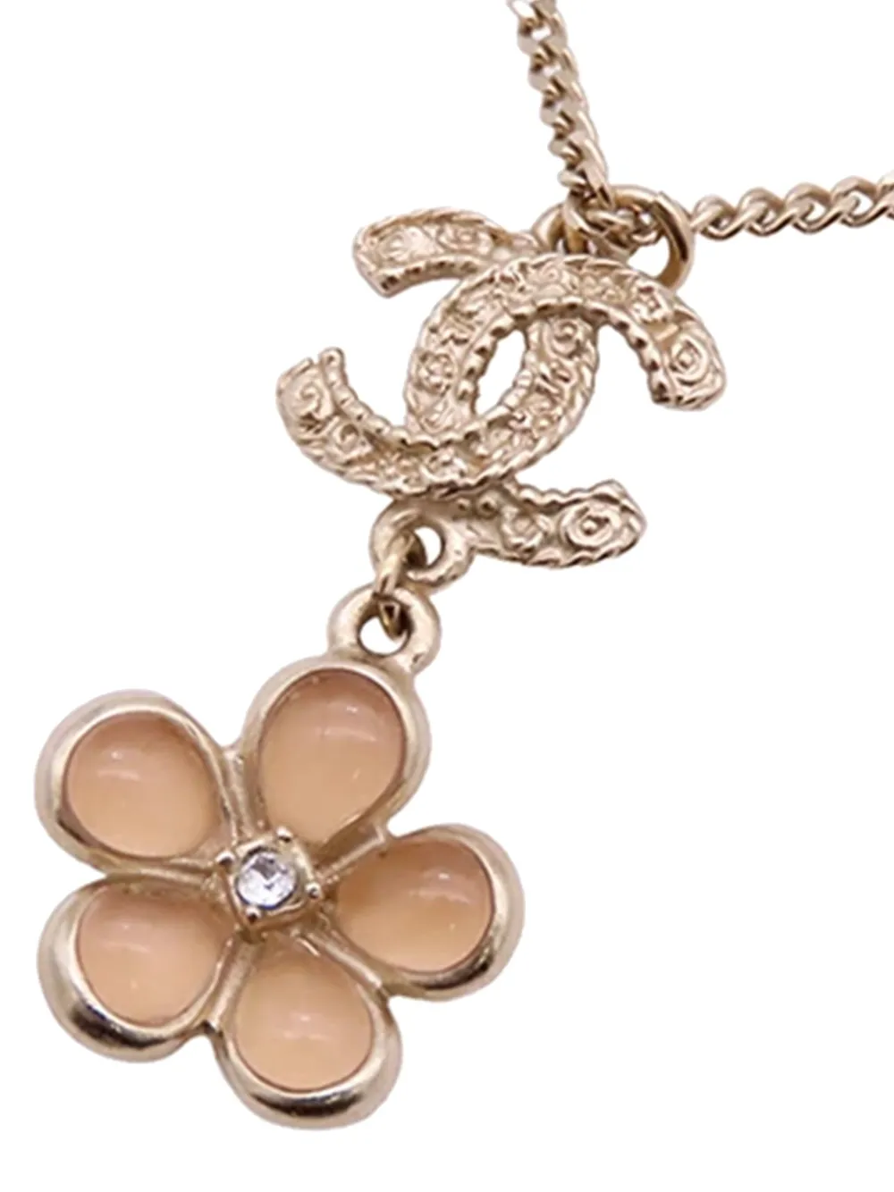 CHANEL Pre-Owned 2018 Gold Plated Resin Rhinestone CC Flower Pendant Necklace costume necklace | Image 2