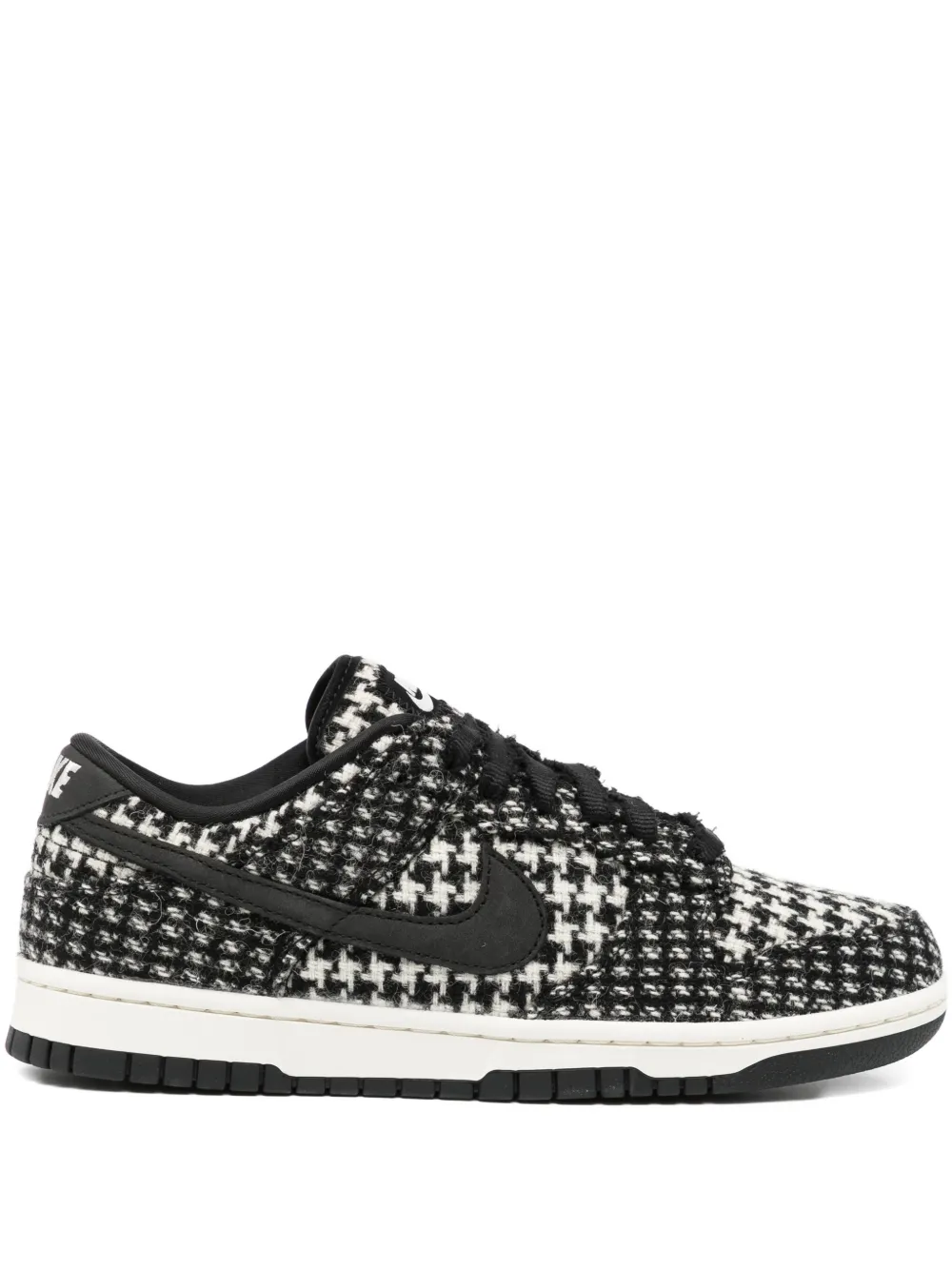 Nike patterned sneakers | Black | Image 1