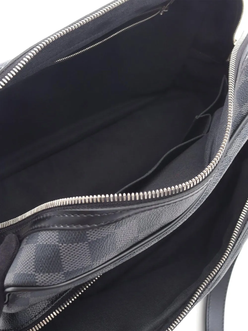 Pre-owned Louis Vuitton 2008 Damier Graphite Sac Leoh Crossbody Bag In Black
