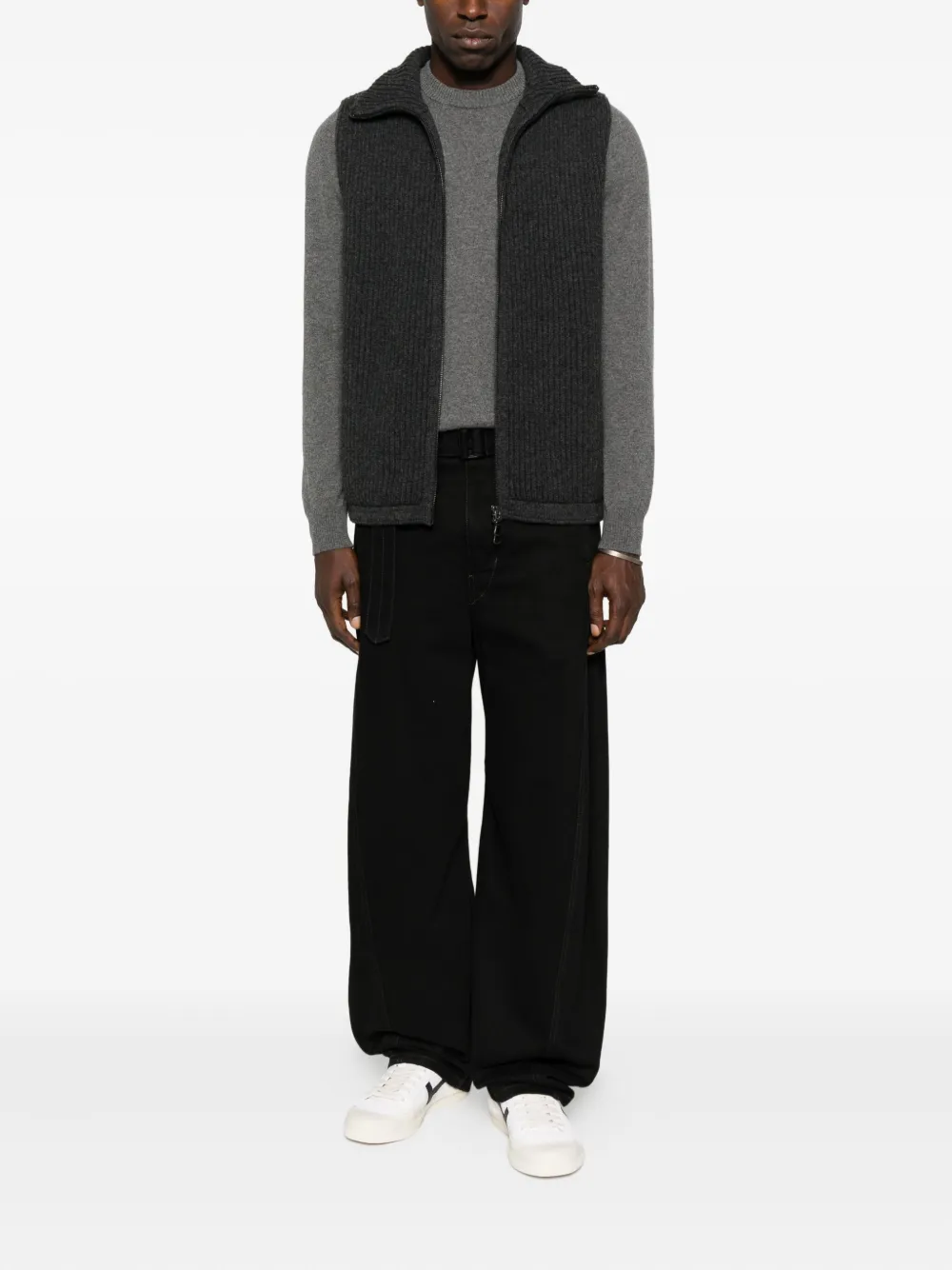 ALPHA STUDIO zip-up sleeveless cardigan | Cardigans | Image 2