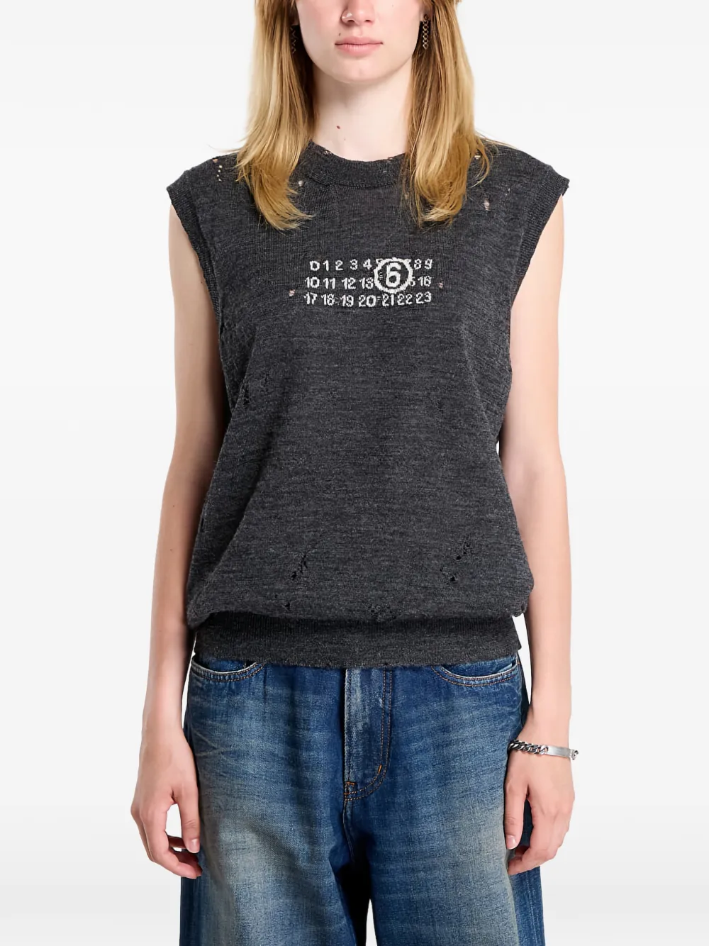 MM6 Maison Margiela Numeric-logo distressed knitted vest - Grigio