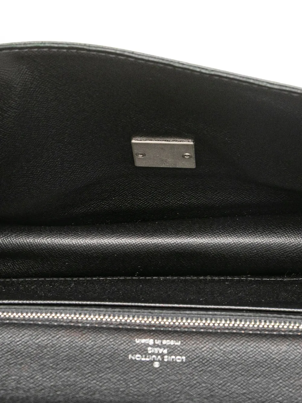 Pre-owned Louis Vuitton 2002 Taiga Selenga Clutch Bag In Black