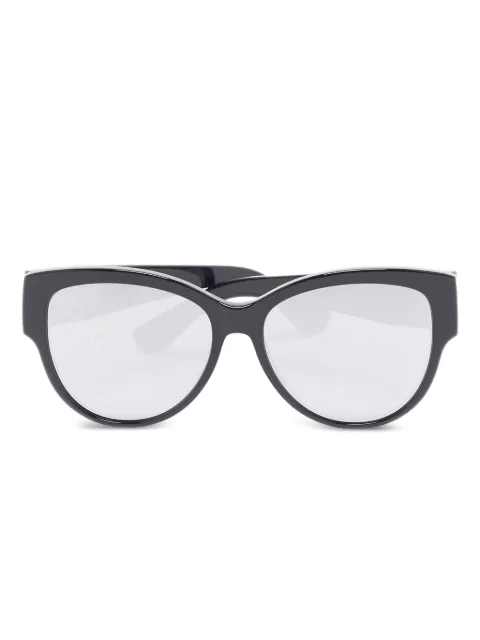 Saint Laurent Pre-Owned lunettes de soleil à monture papillon