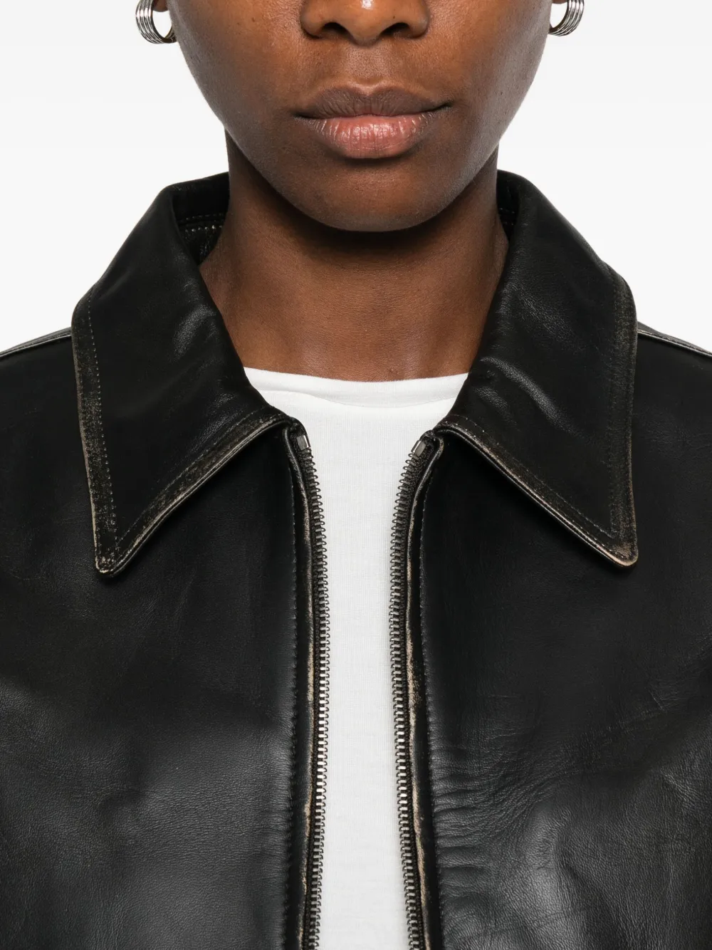 Low Classic Zip-front Cropped Leather Jacket In Black