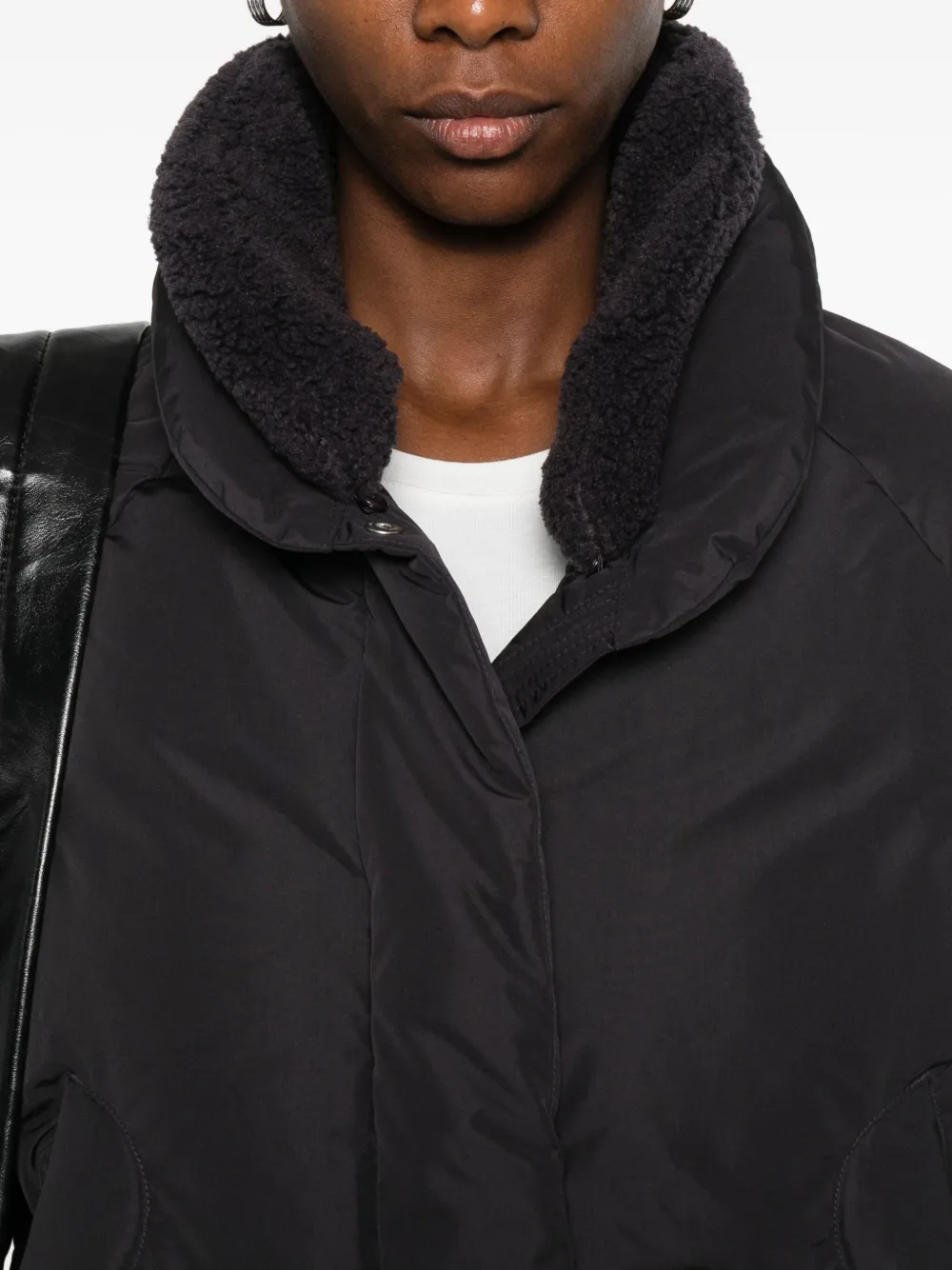 Low Classic High-neck Puffer Jacket In Black