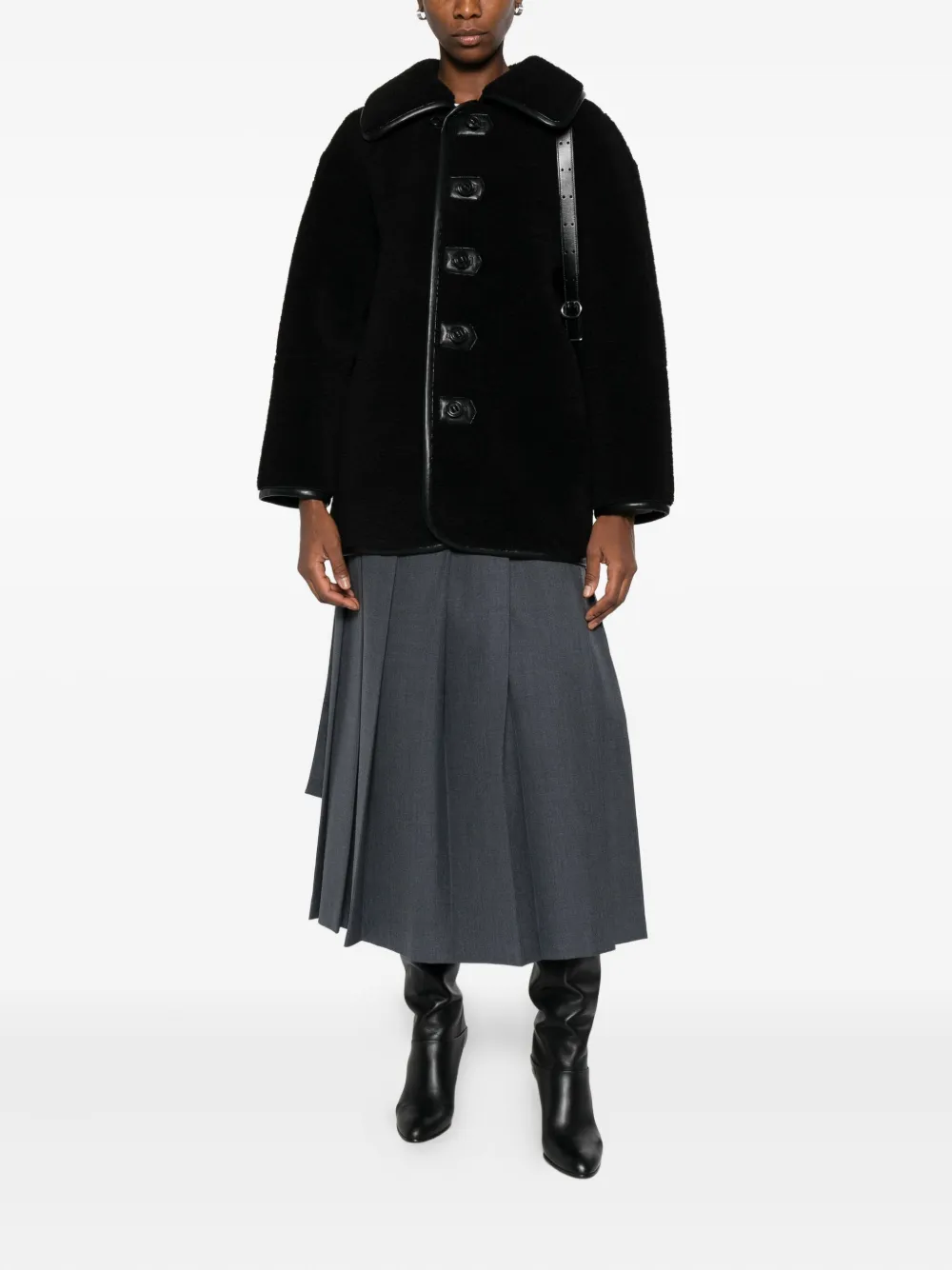 Low Classic button-fastening teddy jacket | Faux Fur & Shearling Jackets | Image 2