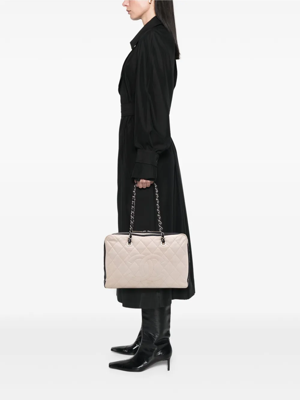 CHANEL Pre-Owned 2009-2010 CC Quilted Lambskin Zip shoulder bag | Pre-Owned | Image 2