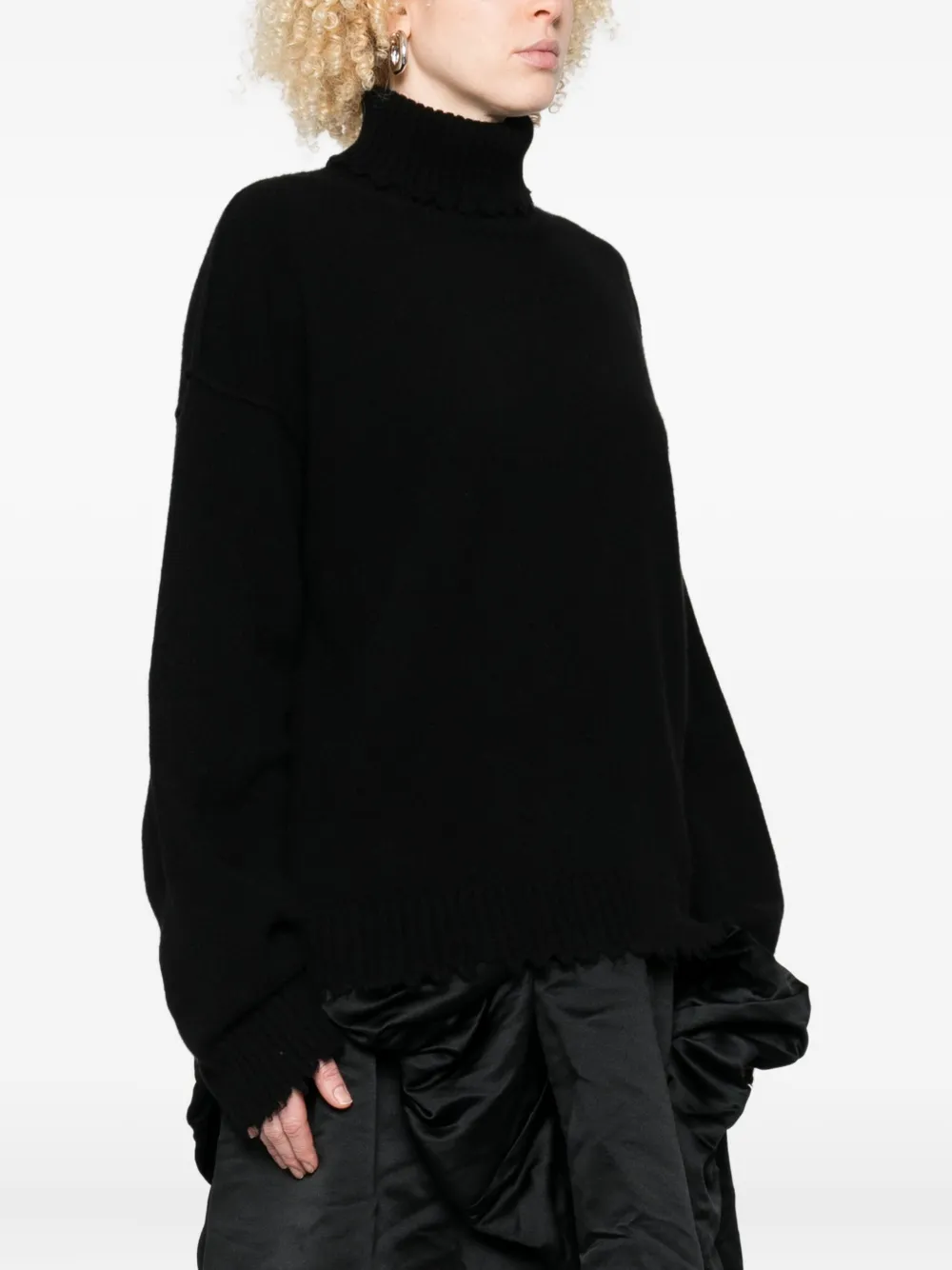 Uma Wang High Neck Ribbed Cashmere Sweater With Frayed Hem In Black