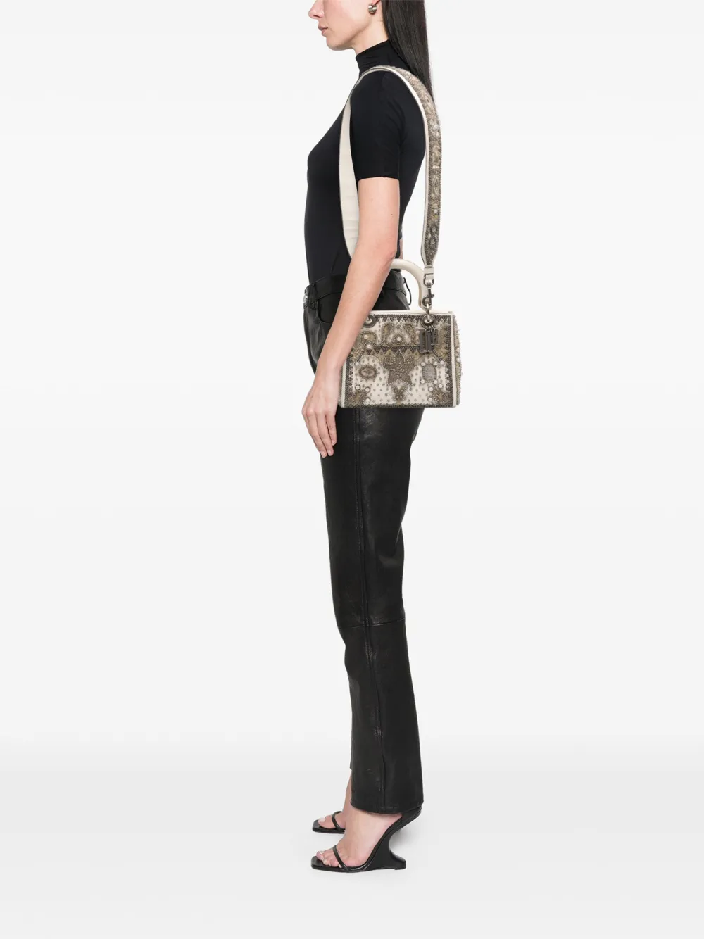 Christian Dior Pre-Owned 2017 Medium Lambskin Embroidered and Beaded Lady D Lite satchel | Pre-Owned | Image 2