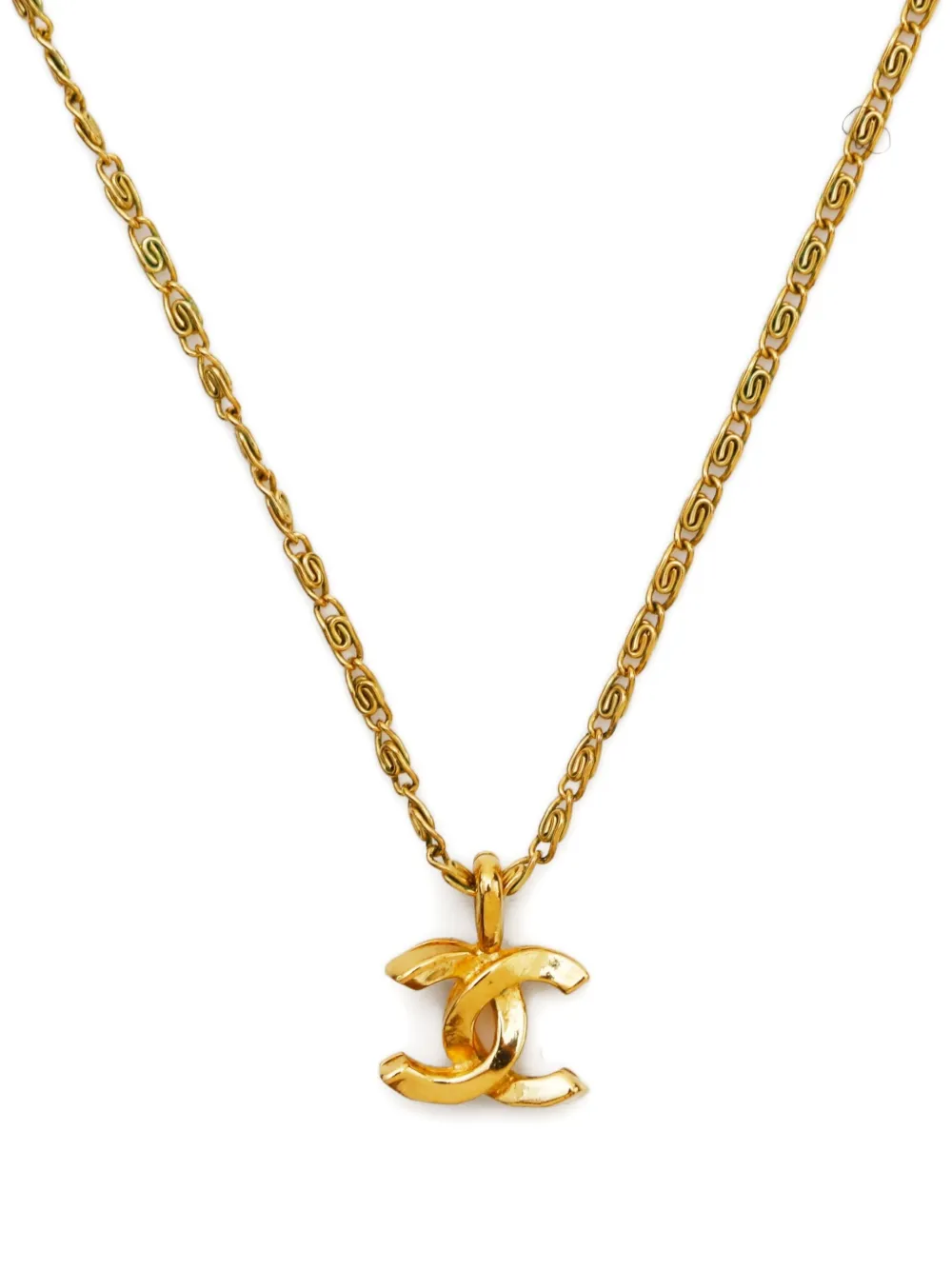 Pre-owned Chanel 1983-1990s Cc Mark Necklace In Gold