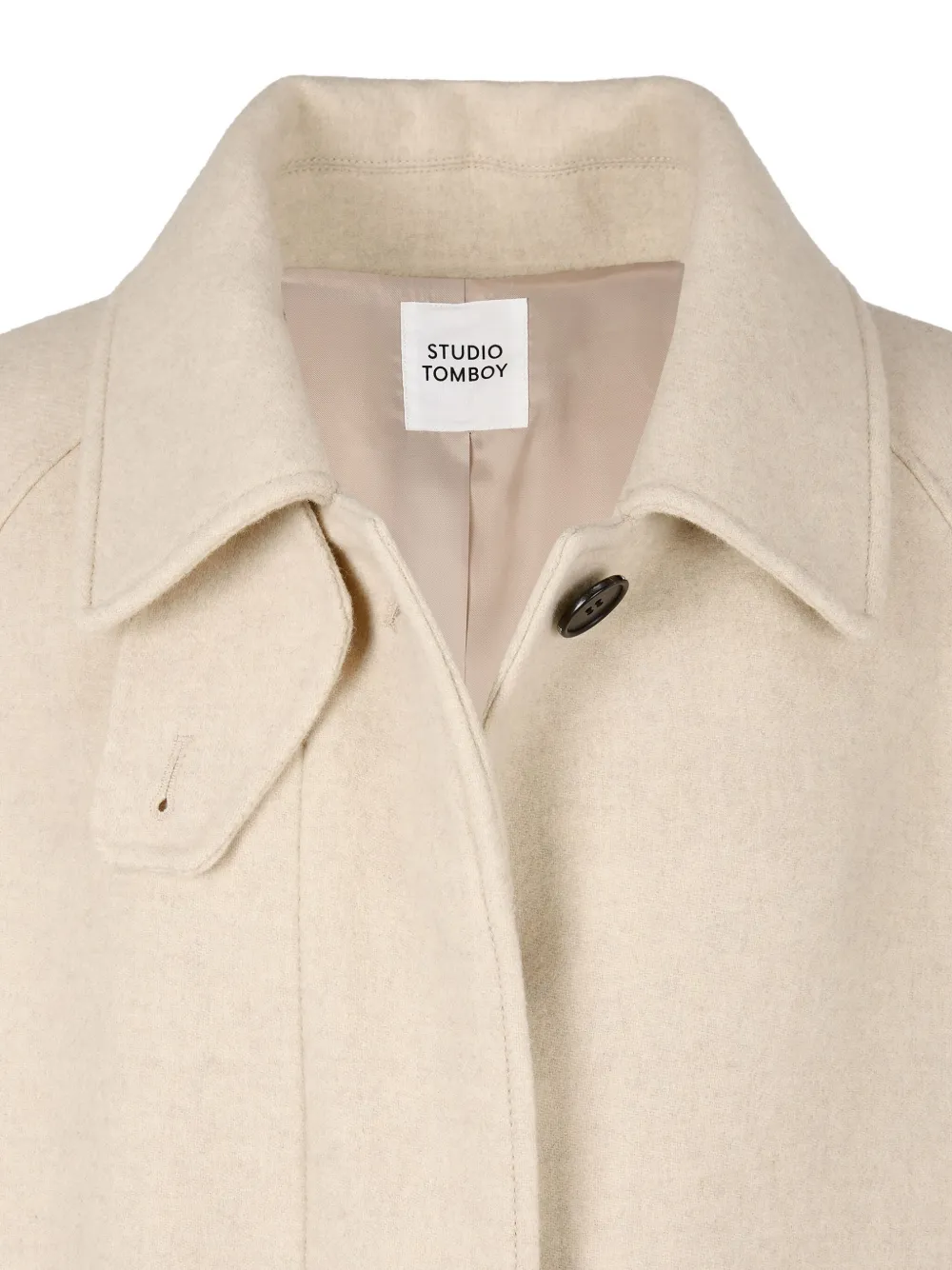 STUDIO TOMBOY Balmacan jas met enkele rij knopen Beige