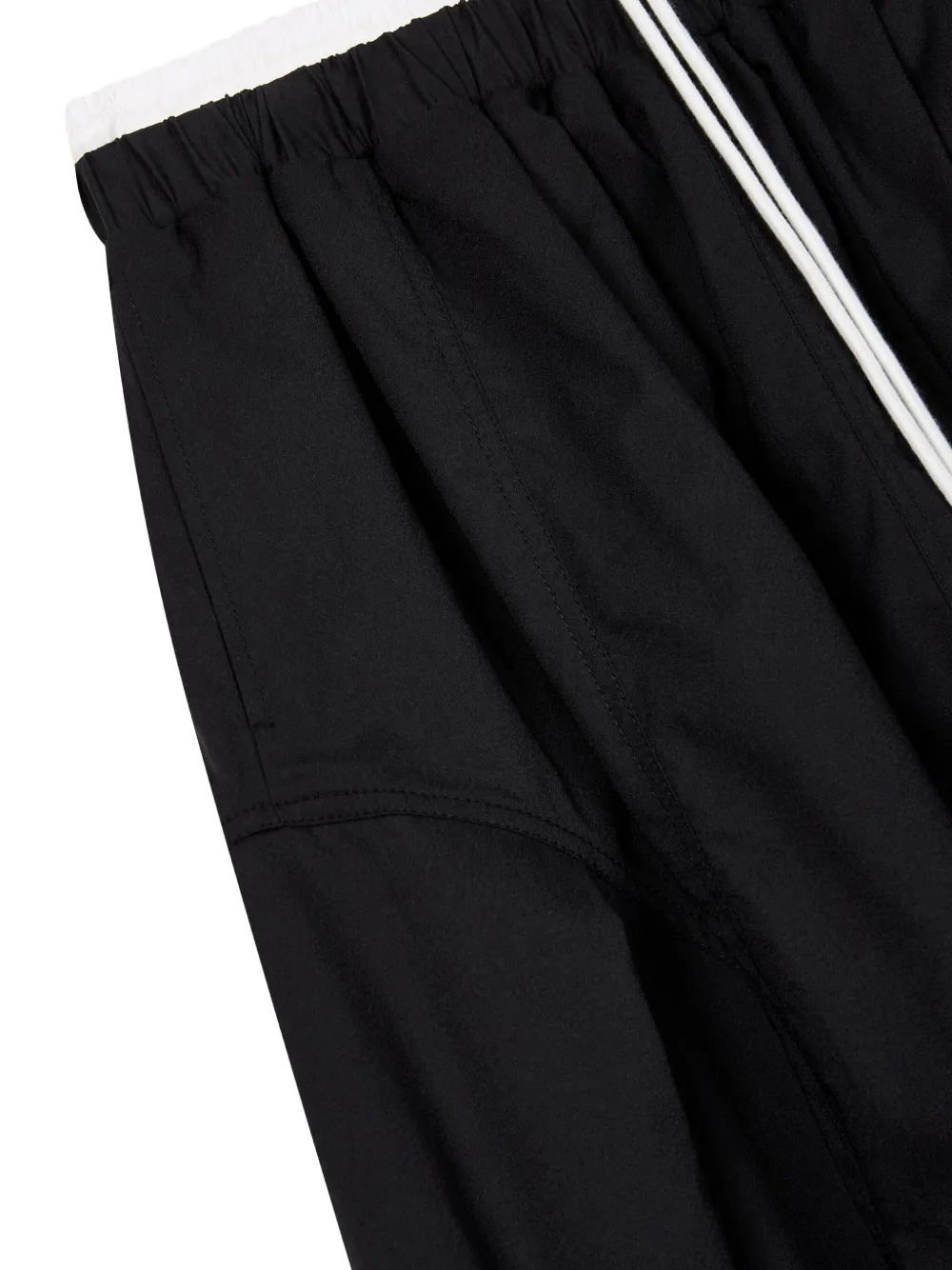 Studio Tomboy Contrast-waist Skirt In Black