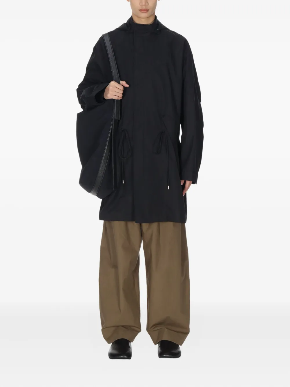 Studio Nicholson Mobi 抽绳连帽派克大衣 | 雨衣 | Image 2