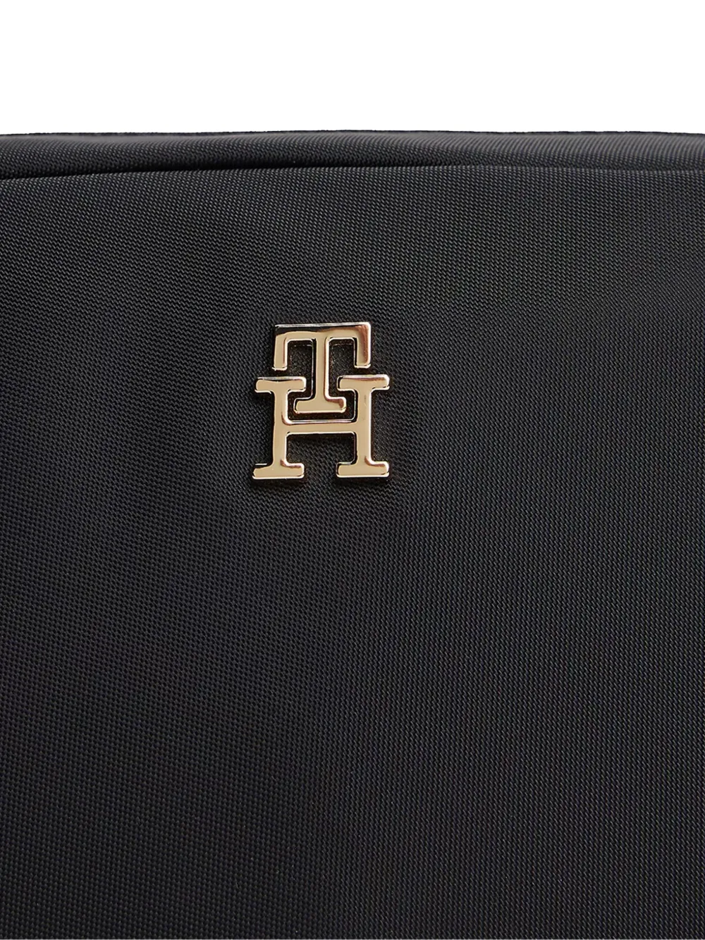 Tommy Hilfiger Logo-plaque Crossbody Bag In Black